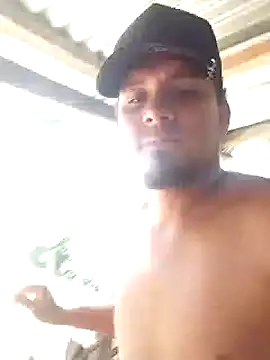 Snapshot of LemonyArcus chatting on 11.22.25 LemonyArcus online show from 11.22.25