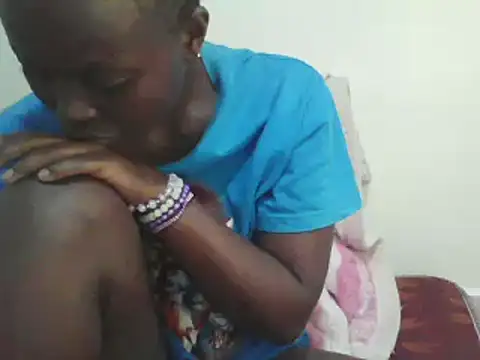 Snapshot of ebony_curvedass chatting on 10.29.25 ebony curvedass online show from 10.29.25