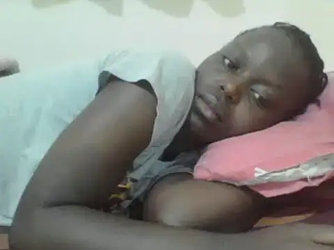 Snapshot of ebony_curvedass chatting on 12.15.25 ebony curvedass online show from 12.15.25