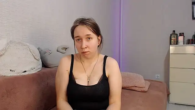 Snapshot of lovely_hayley chatting on 01.06.25 lovely hayley online show from 01.06.25