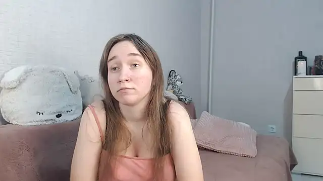 Snapshot of lovely_hayley chatting on 10.19.25 lovely hayley online show from 10.19.25