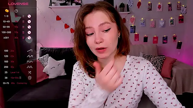 LanaBlu  online show from 03.05.26