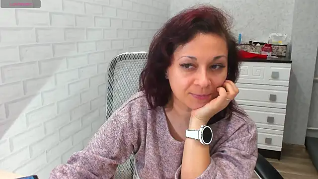 TeasyLana online show from 02.07.26