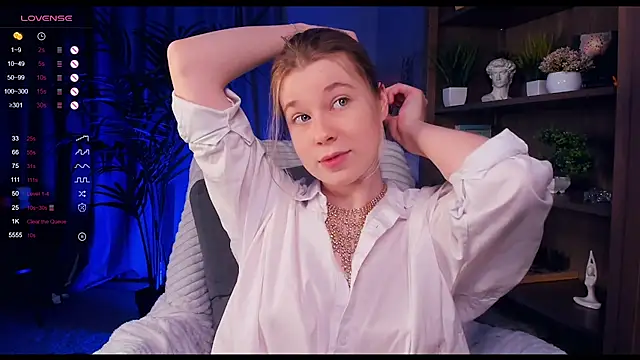 PollyHathor online show from 01.13.25
