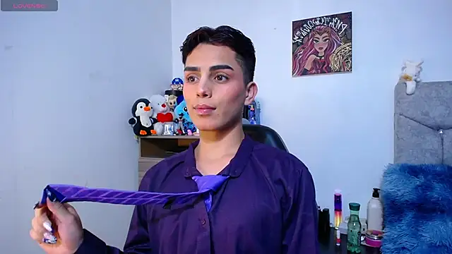 OwenBluee online show from 01.08.26