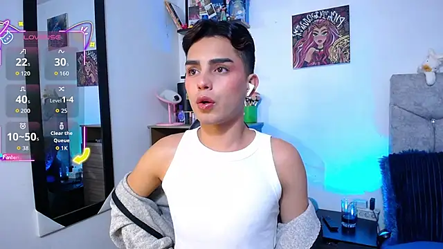 OwenBluee online show from 04.08.26