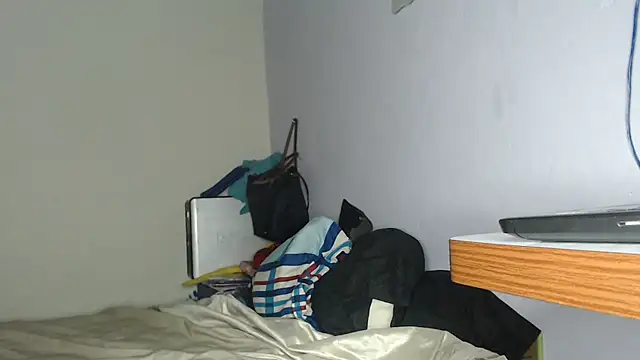 Snapshot of Zafiro_subversiva chatting on 01.01.25 Zafiro subversiva online show from 01.01.25