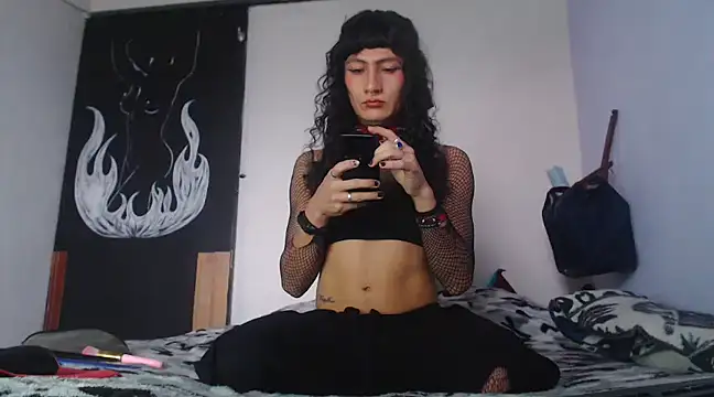 Snapshot of Zafiro_subversiva chatting on 03.22.25 Zafiro subversiva online show from 03.22.25