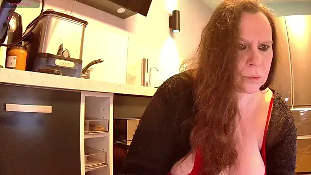 Endrocleia online show from 12.03.25