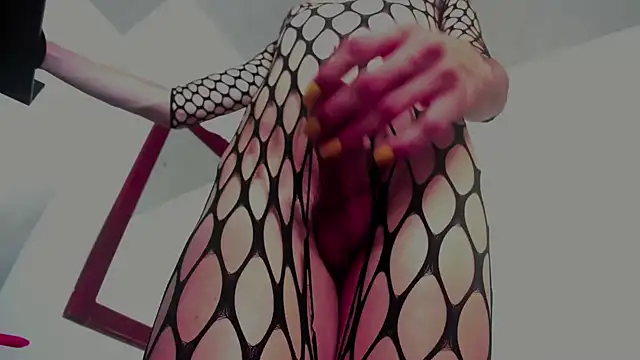 Snapshot of doll10stars chatting on 02.18.25 doll10stars online show from 02.18.25