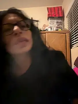 myloveforyouu online show from 10.13.25