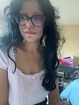 myloveforyouu online show from 11.12.25