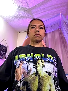 Ivann4 online show from 10.16.25