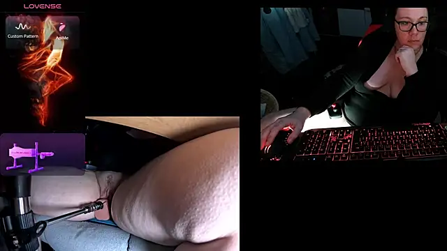 Snapshot of lili-hot-77 chatting on 02.25.26 lili-hot-77 online show from 02.25.26