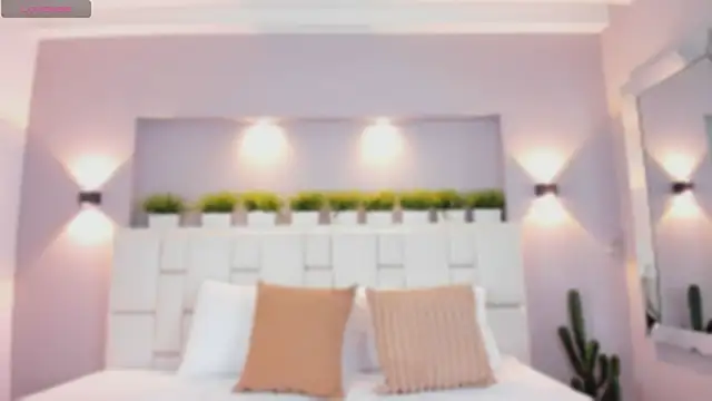 Snapshot of HelenaRoos chatting on 02.20.26 HelenaRoos online show from 02.20.26