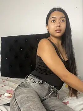 SweetLatiin  online show from 01.16.26