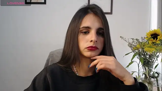 Snapshot of alma_violeta chatting on 01.30.25 alma violeta online show from 01.30.25