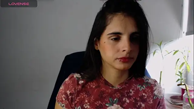 Snapshot of alma_violeta chatting on 03.21.25 alma violeta online show from 03.21.25