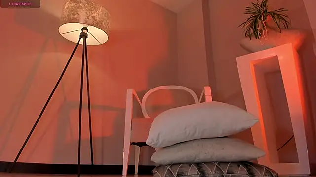 ValeriaRiveraX online show from 03.20.25