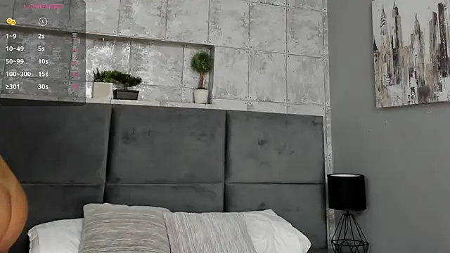 Salome Diaz  online show from 01.31.25