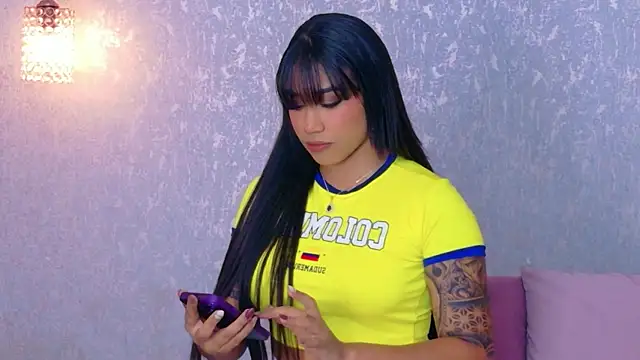 Snapshot of Salome_Diaz_ chatting on 06.28.26 Salome Diaz online show from 06.28.26