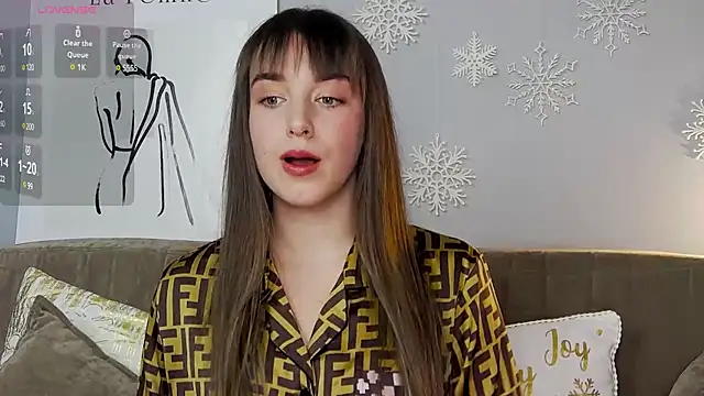 Snapshot of Sofia_Hugs chatting on 01.25.25 Sofia Hugs online show from 01.25.25