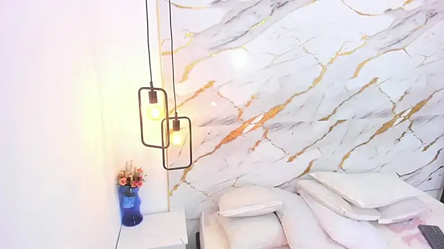 Snapshot of penelope_handaos chatting on 01.19.25 penelope handaos online show from 01.19.25