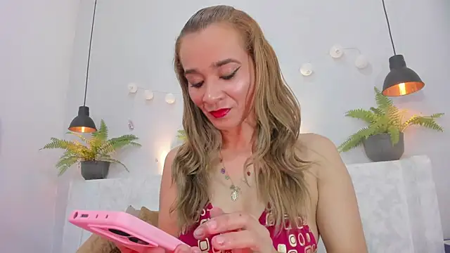 Snapshot of penelope_handaos chatting on 03.02.25 penelope handaos online show from 03.02.25