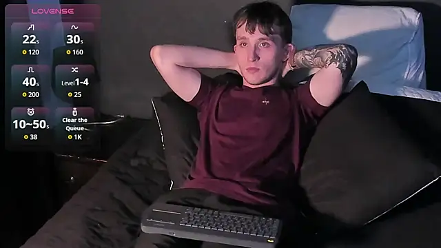 Dylanwhite23  online show from 01.06.26