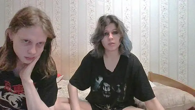 Snapshot of Crystal_Love_Porn chatting on 12.05.24 Crystal Love Porn online show from 12.05.24