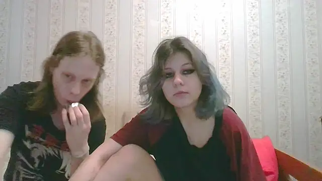 Snapshot of Crystal_Love_Porn chatting on 12.06.24 Crystal Love Porn online show from 12.06.24