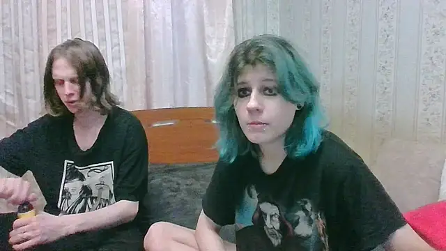 Snapshot of Crystal_Love_Porn chatting on 12.19.24 Crystal Love Porn online show from 12.19.24