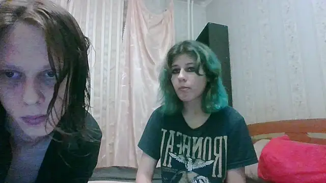 Snapshot of Crystal_Love_Porn chatting on 12.26.24 Crystal Love Porn online show from 12.26.24