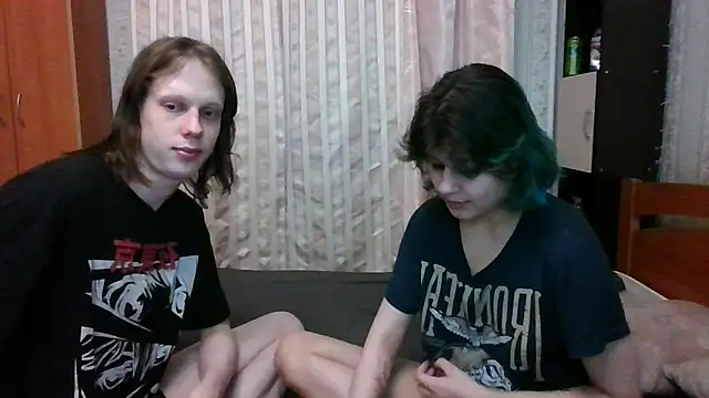 Snapshot of Crystal_Love_Porn chatting on 02.05.25 Crystal Love Porn online show from 02.05.25