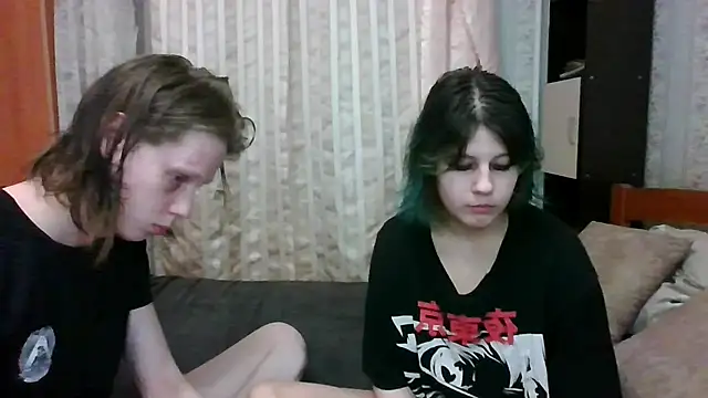 Snapshot of Crystal_Love_Porn chatting on 03.07.25 Crystal Love Porn online show from 03.07.25