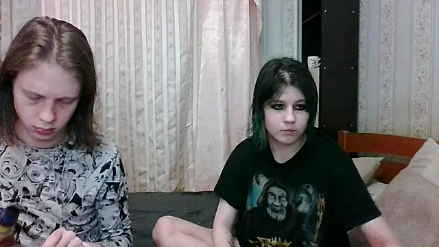 Snapshot of Crystal_Love_Porn chatting on 03.16.25 Crystal Love Porn online show from 03.16.25