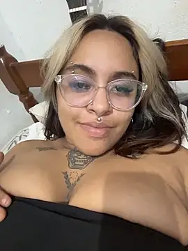 lolafairytail online show from 12.13.25