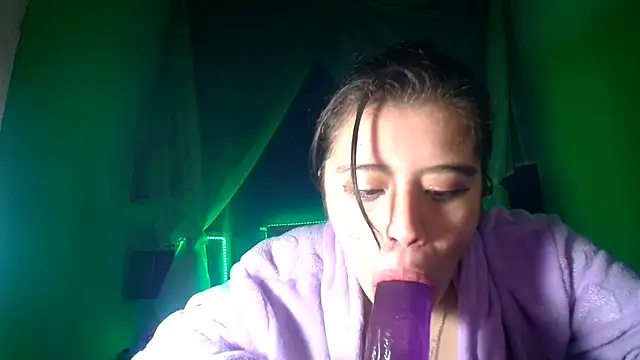 Snapshot of Ingrid_Casas chatting on 12.16.24 Ingrid Casas online show from 12.16.24