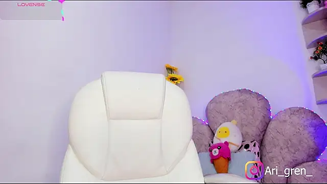 Snapshot of arianna_gren chatting on 01.15.25 arianna gren online show from 01.15.25