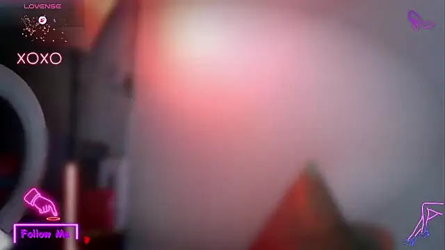 LauGrayJ online show from 09.23.25