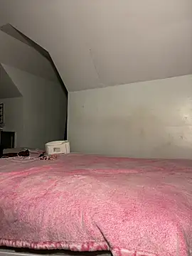 AUNYXXX online show from 01.24.25