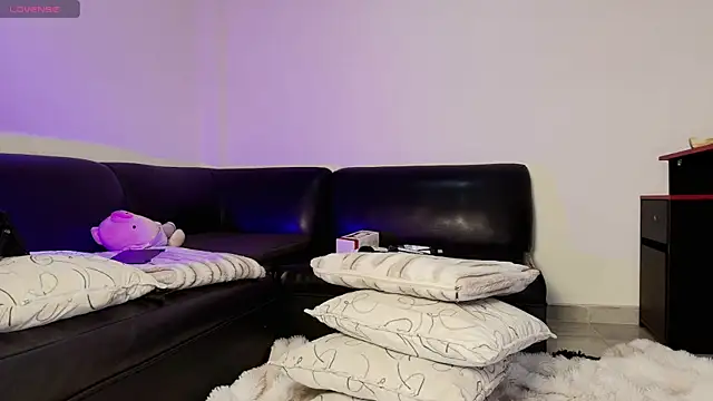 Madeline Dreams online show from 07.14.26