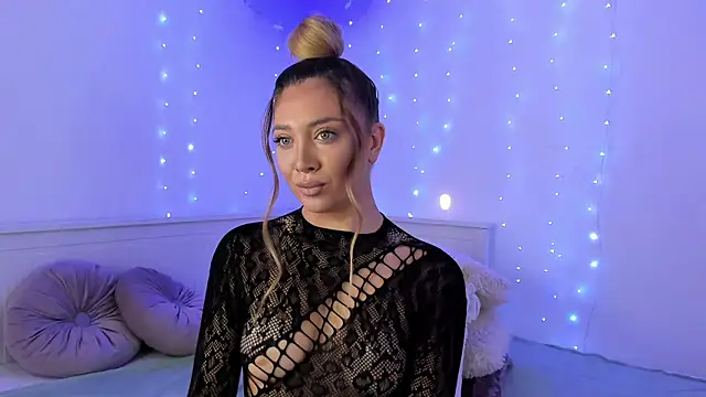 Jessielle online show from 12.18.24