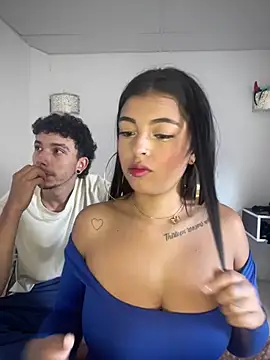 Snapshot of Dulce-diosa chatting on 01.22.25 Dulce-diosa online show from 01.22.25