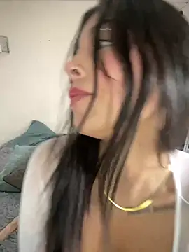 Snapshot of Dulce-diosa chatting on 02.18.25 Dulce-diosa online show from 02.18.25