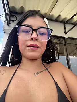 Snapshot of Dulce-diosa chatting on 02.20.25 Dulce-diosa online show from 02.20.25