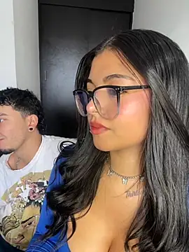 Snapshot of Dulce-diosa chatting on 10.22.25 Dulce-diosa online show from 10.22.25