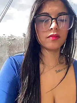 Snapshot of Dulce-diosa chatting on 11.11.25 Dulce-diosa online show from 11.11.25