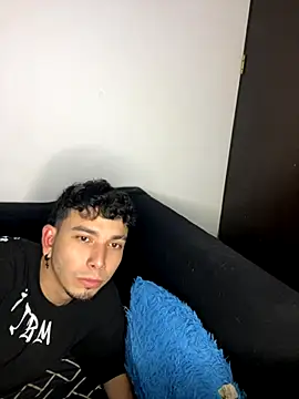 Snapshot of Dulce-diosa chatting on 11.14.25 Dulce-diosa online show from 11.14.25