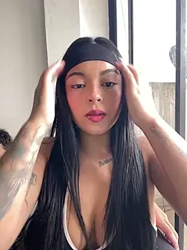 Snapshot of Dulce-diosa chatting on 02.15.26 Dulce-diosa online show from 02.15.26